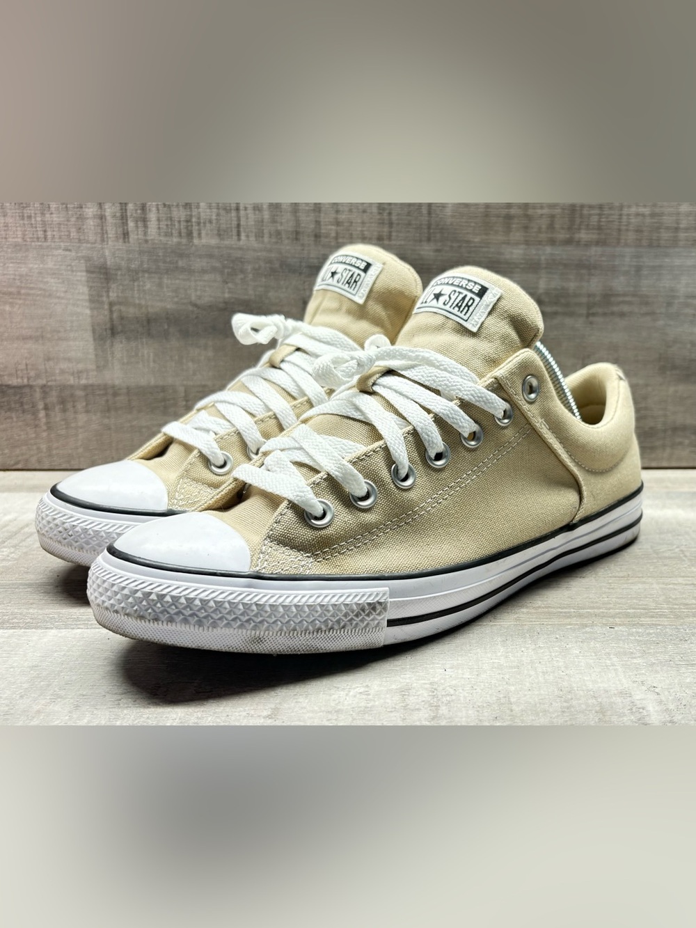 Converse Low Top Canvas Sneakers - Cream and White Men’s 9 Women’s 11